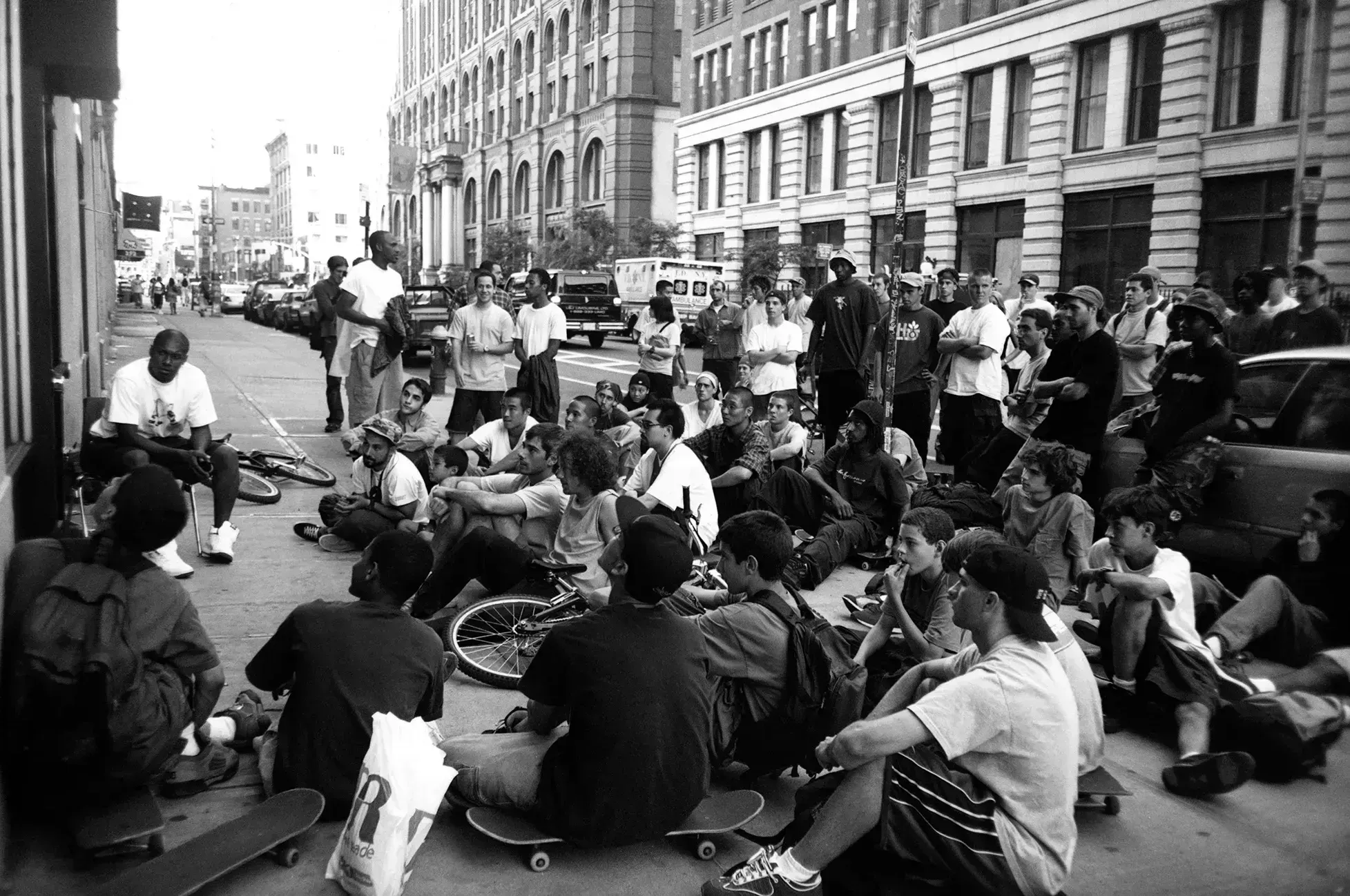 Um olhar sobre os vídeos de skate da Supreme