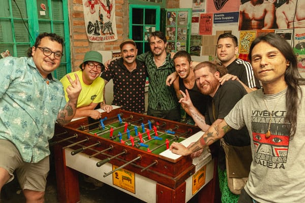 Bazuros e a cumbia punk latino-americana